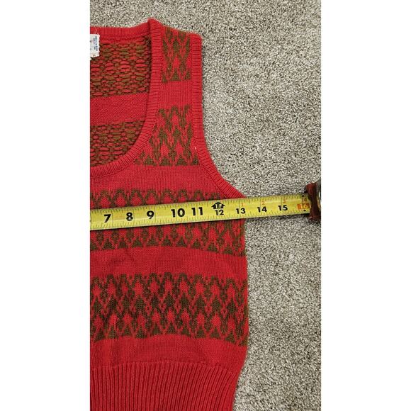 Women's English Village Vintage Sweater Vest, Red And Gold, Size M - Picture 7 of 7